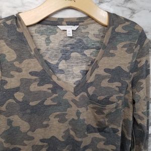 ivoire Tops - Ivoire Womens Camo Top Longsleeve Sz S ivoire Tops - Ivoire Womens Camo Top Longsleeve Sz S